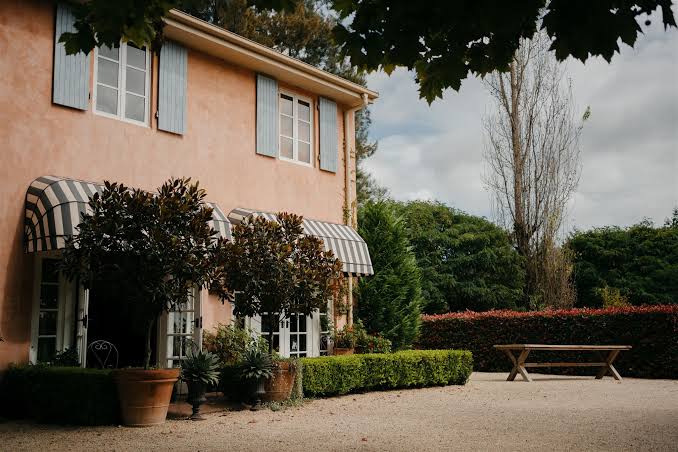 Luxury Floral Painting Workshop REDLEAF WOLLOMBI - Prudence De Marchi