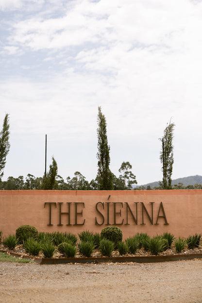 Luxury Floral Painting Workshop THE SIENNA - Prudence De Marchi